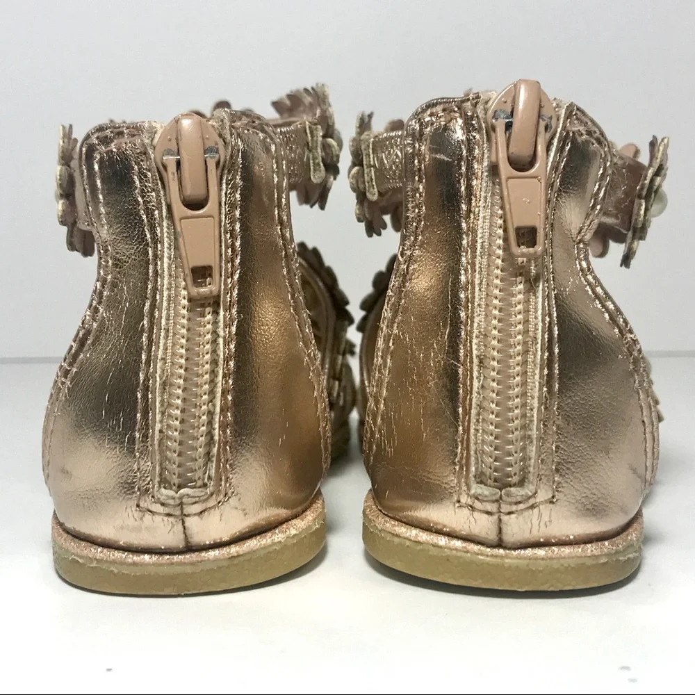RAMPAGE Baby Girls 5 Soft Gold Gladiator Sandals